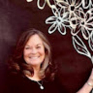 Meet your Posher, Elaine